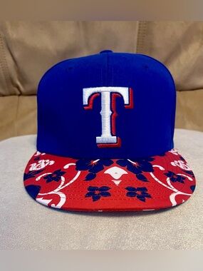 Texas Rangers MLB Blue Snapback Baseball Hat "T" Logo Red Floral Brim